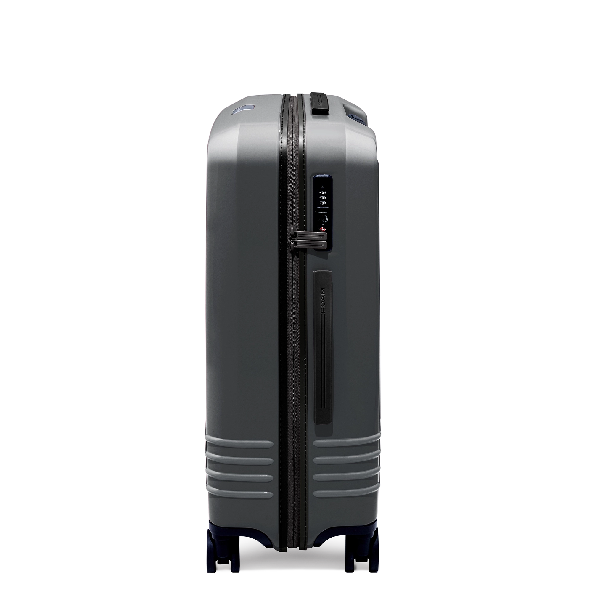 The Roam racing stripe trim and zipper give you a unique symbol of elegance and provides a distinctive signature look.