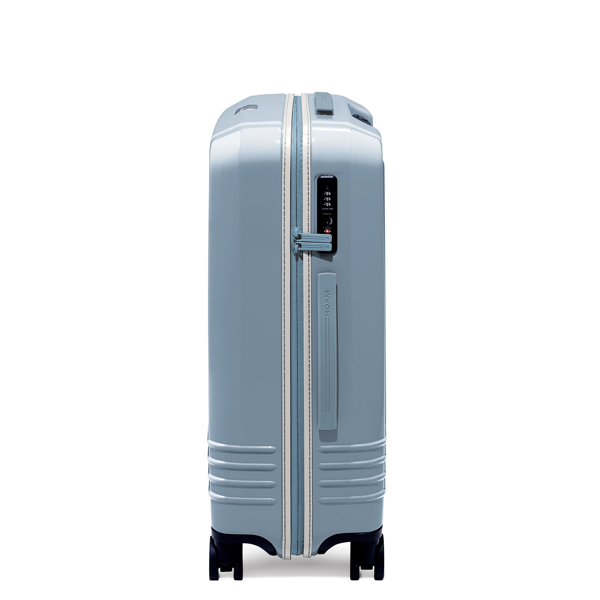 The Roam racing stripe trim and zipper give you a unique symbol of elegance and provides a distinctive signature look.