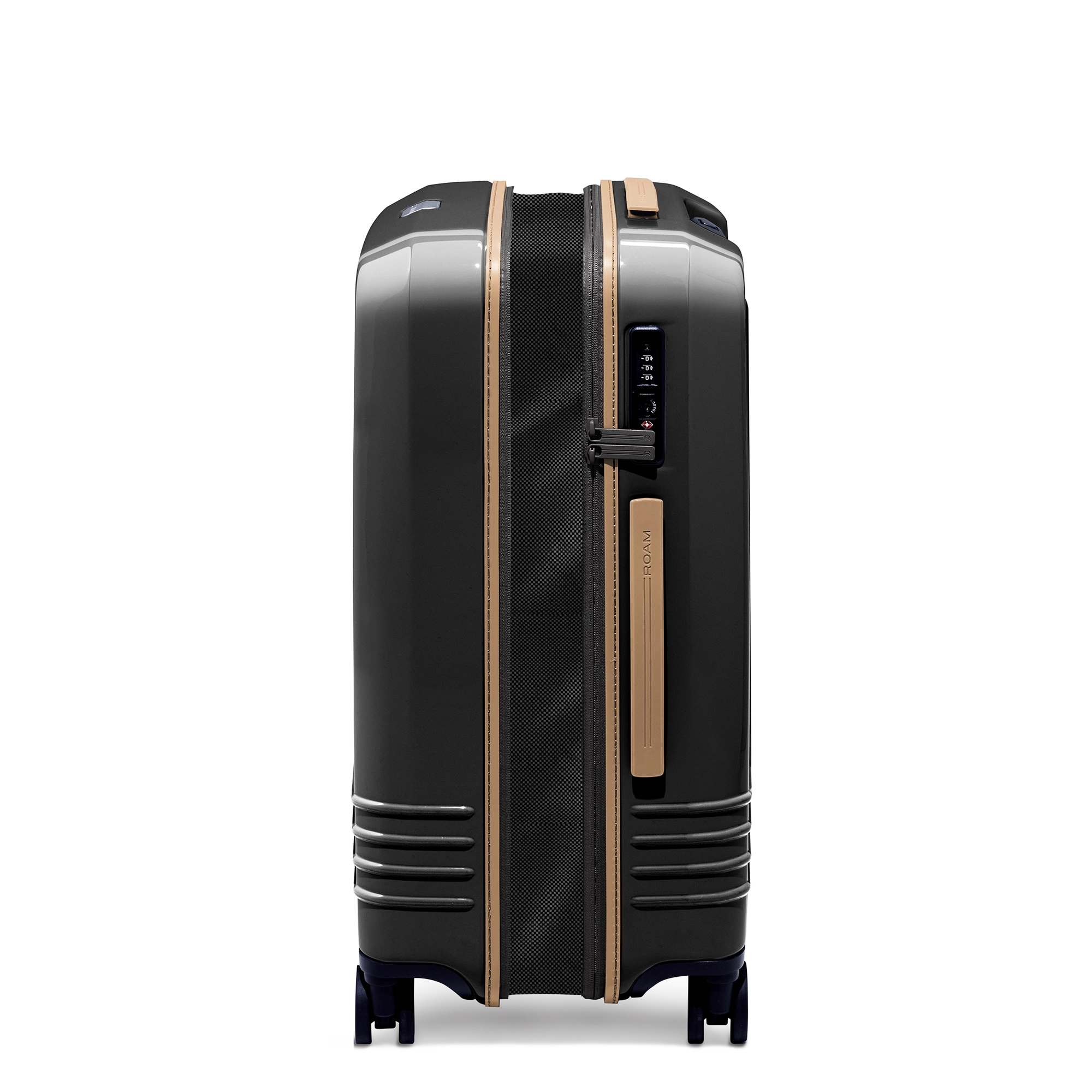 Expandable feature provides up to 34% more packing capacity – pack more for an extended stay.