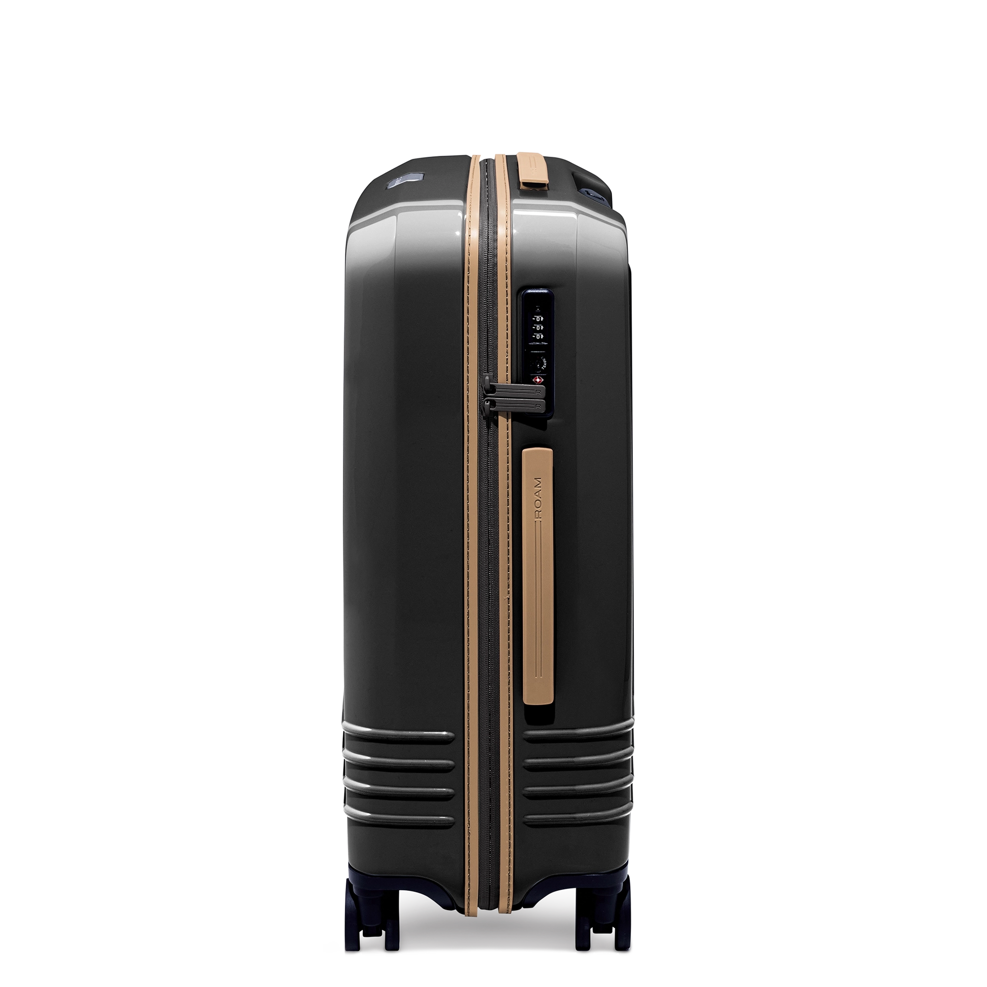 The Roam racing stripe trim and zipper give you a unique symbol of elegance and provides a distinctive signature look.