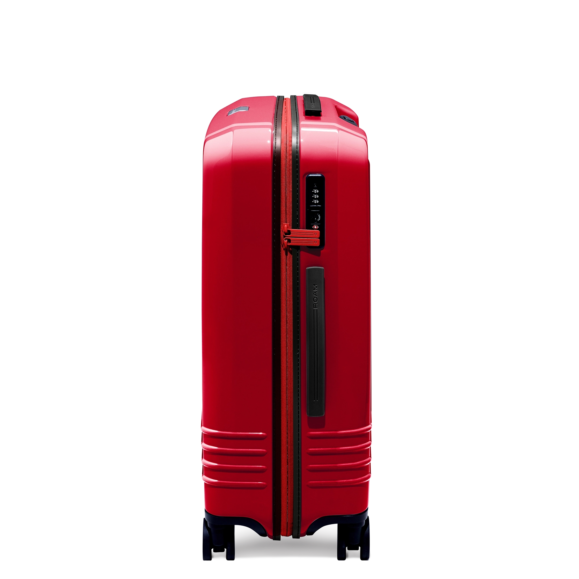 The Roam racing stripe trim and zipper give you a unique symbol of elegance and provides a distinctive signature look.