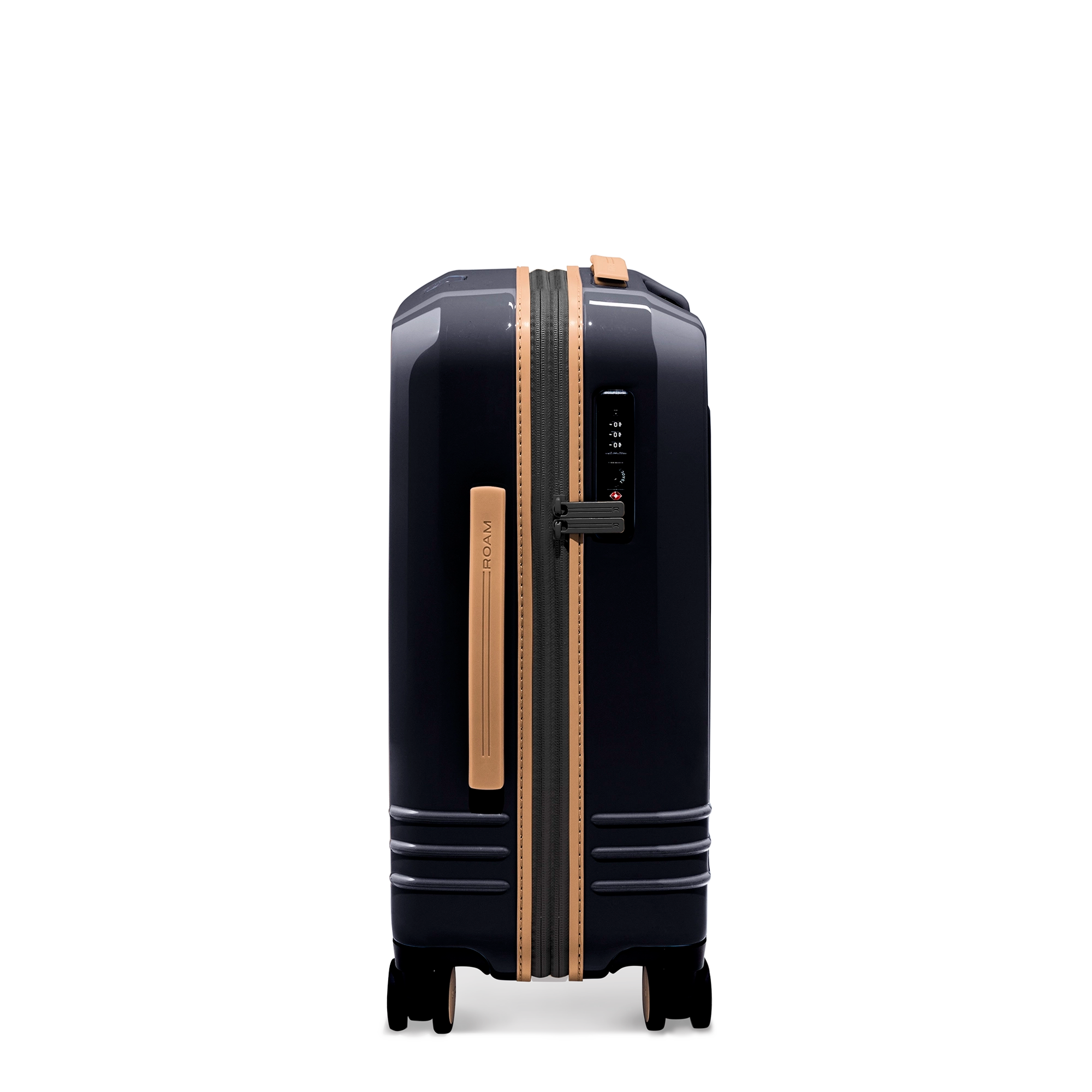 The Roam racing stripe trim and zipper give you a unique symbol of elegance and provides a distinctive signature look.