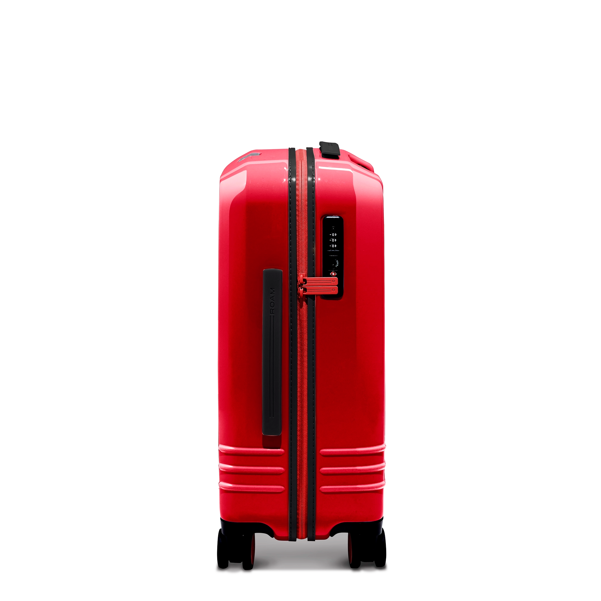 Expandable feature provides up to 28% more packing capacity – pack more for an extended stay.